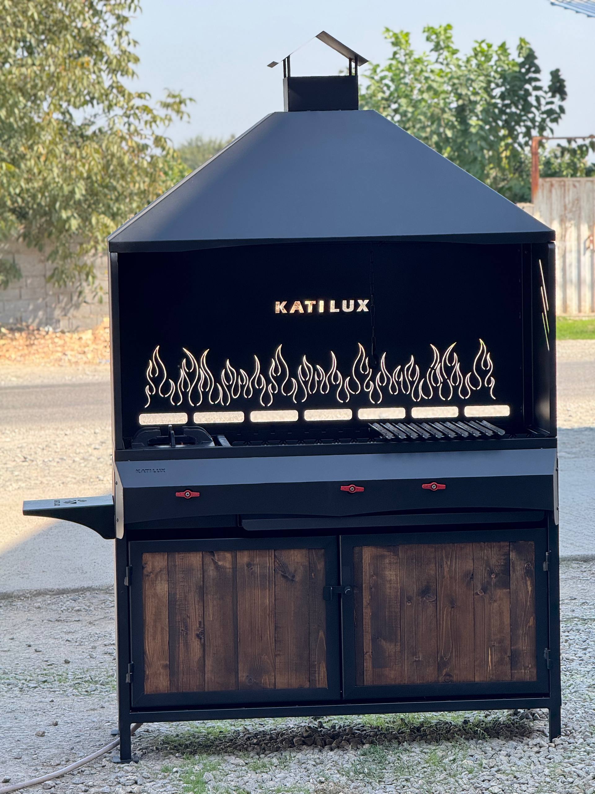 باربیکیو کابین دار